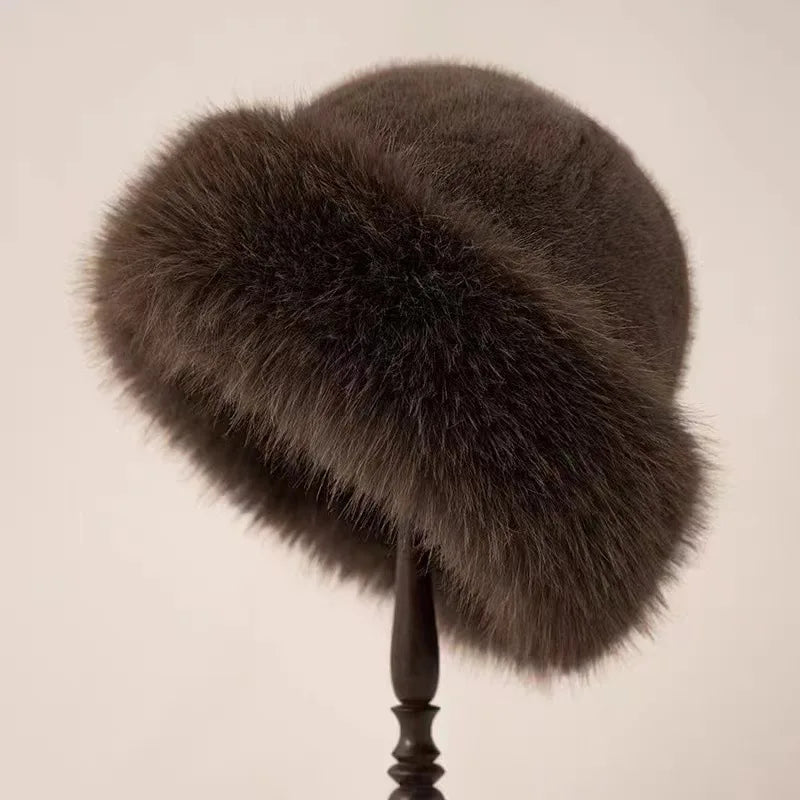 Eryll – Elegant Faux Fur Hat