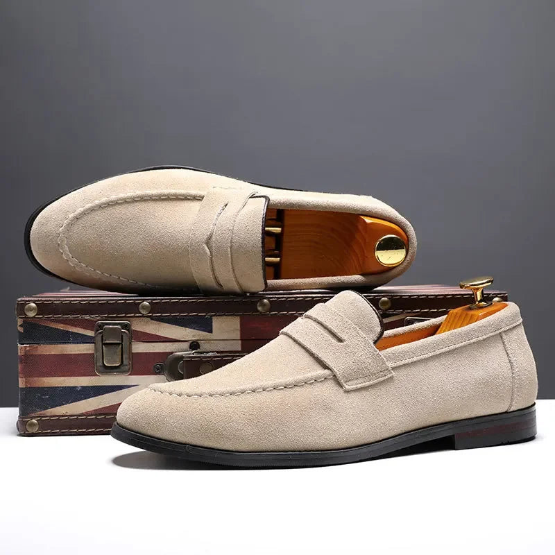 Classico Suede Loafers - Valourás