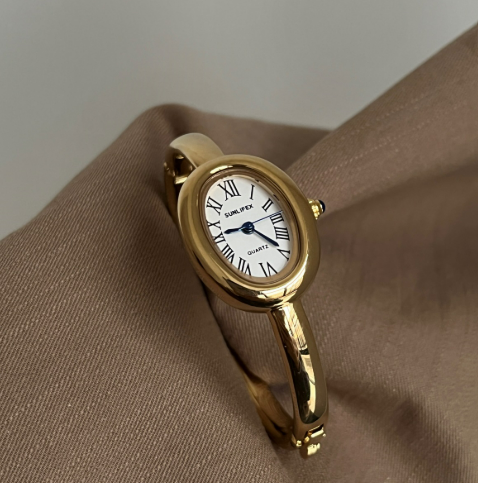 Classique Gold Watch - Valourás